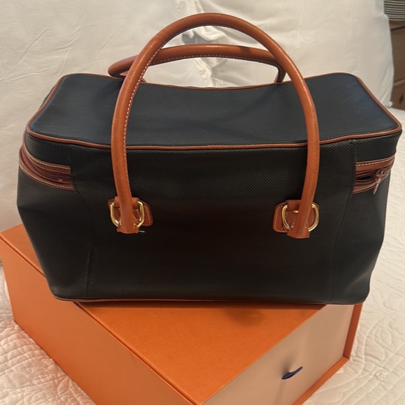 Longchamp France Leather Trimmed Toiletry Cosmetic Dopp Travel Bag Unisex NICE🥰 - Picture 6 of 16